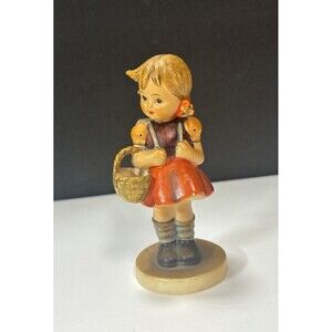 Vintage Goebel Hummel Figurine "School Girl" #81/0 TMK3 1960's